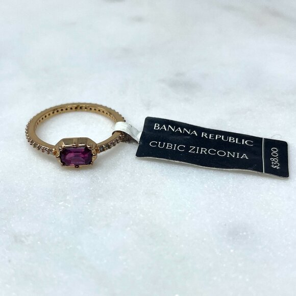 Banana Republic NWT Cubic Zirconia Purple Gemstone Faux Diamond Ring, Size 8 - Picture 1 of 6